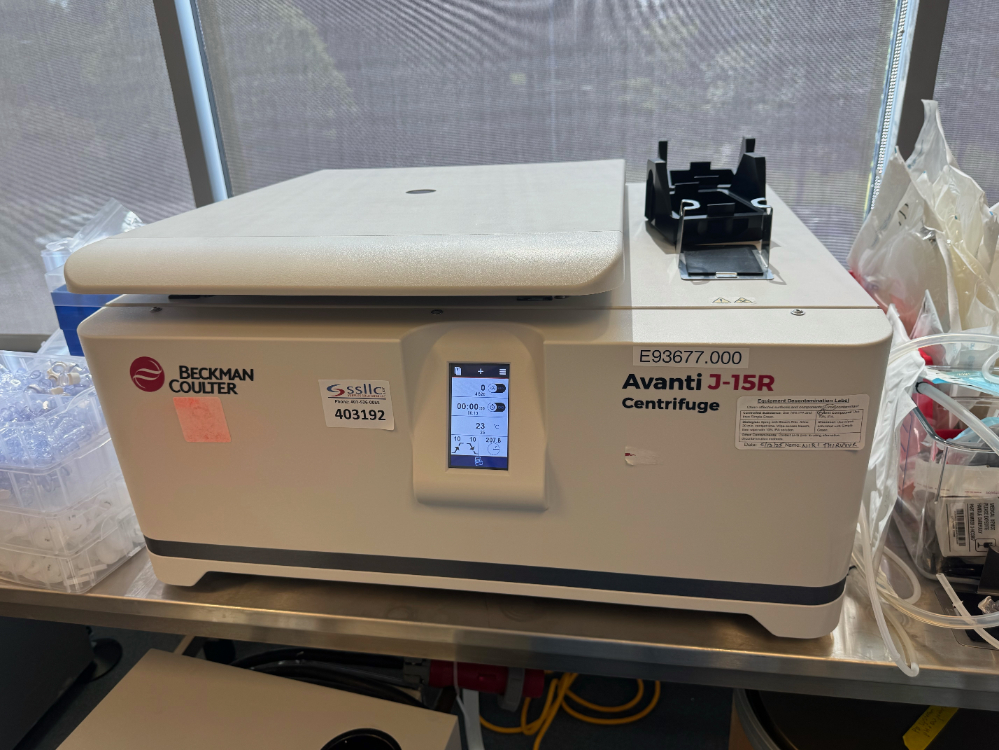 Image of Beckman Coulter Avanti J-15R Refrigerated Centrifuge